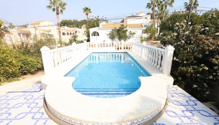 Te koop - Huis - Vrijstaande Villa - Orihuela - Los Balcones