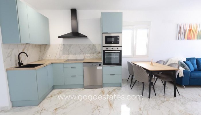 Te koop - Huis - Stadswoning - Torrevieja - San Luis