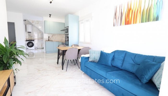 Te koop - Huis - Stadswoning - Torrevieja - San Luis