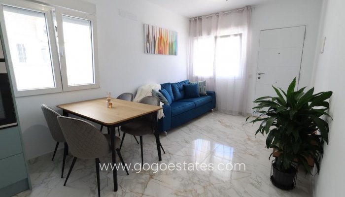 Te koop - Huis - Stadswoning - Torrevieja - San Luis