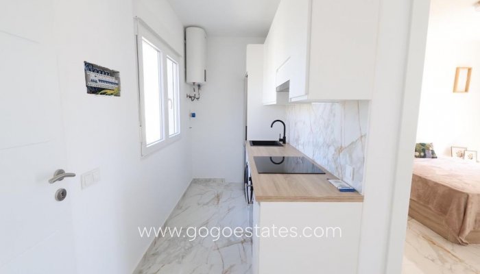 Te koop - Huis - Stadswoning - Torrevieja - San Luis