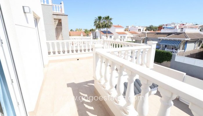 Te koop - Huis - Stadswoning - Torrevieja - San Luis