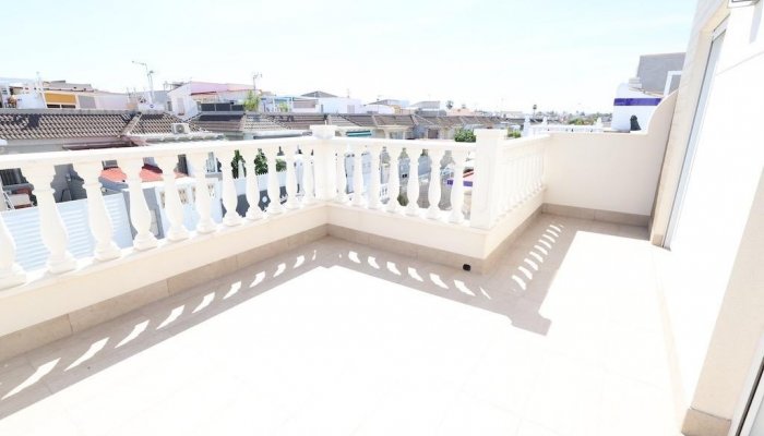 Te koop - Huis - Stadswoning - Torrevieja - San Luis