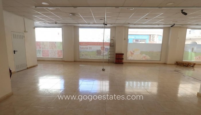 Te koop - Commercieel - Commerciële Ruimten - Torrevieja - Torrevieja Centro