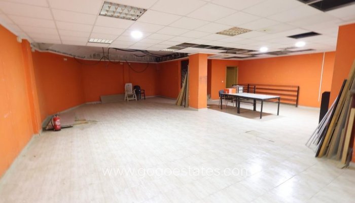 Te koop - Commercieel - Commerciële Ruimten - Torrevieja - Torrevieja Centro