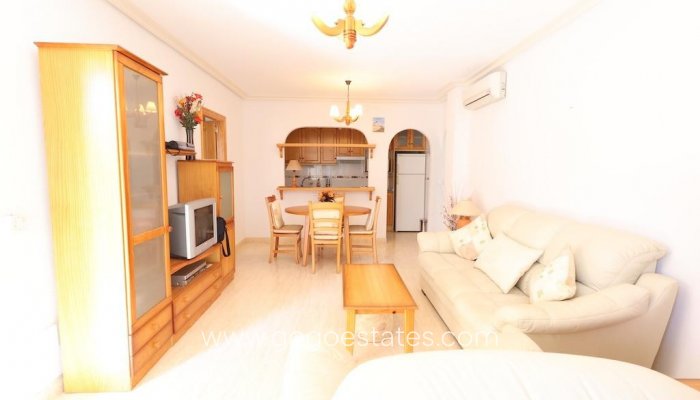Te koop - Huis - Bungalow - Orihuela - Punta Prima