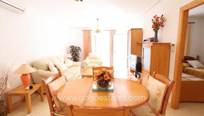 Te koop - Huis - Bungalow - Orihuela - Punta Prima