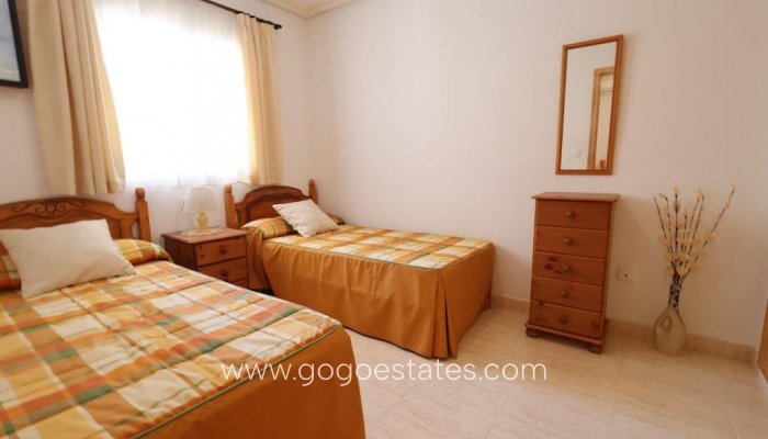 Te koop - Huis - Bungalow - Orihuela - Punta Prima