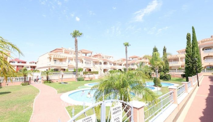 Te koop - Huis - Bungalow - Orihuela - Punta Prima