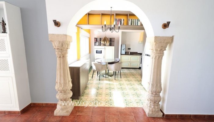 Te koop - Huis - Vrijstaande Villa - Orihuela - Villamartin