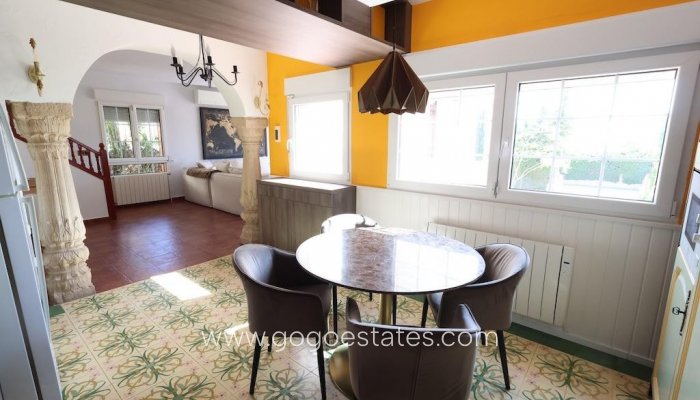 Te koop - Huis - Vrijstaande Villa - Orihuela - Villamartin