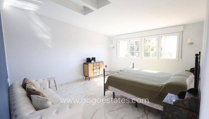 Te koop - Huis - Vrijstaande Villa - Orihuela - Villamartin