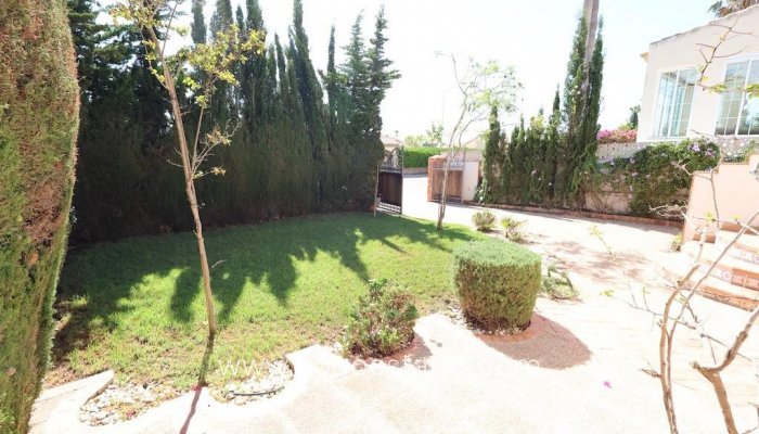 Te koop - Huis - Vrijstaande Villa - Orihuela - Villamartin