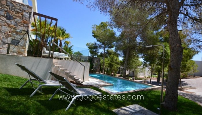Te koop - Huis - Halfvrijstaande woning - Orihuela - Las Colinas Golf