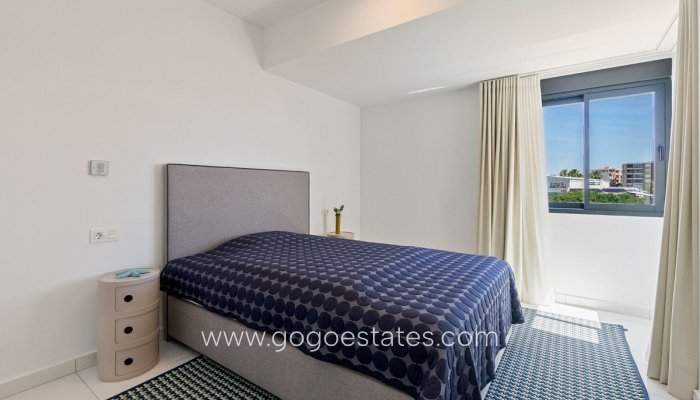 Te koop - Huis - Vrijstaande Villa - Torrevieja - La veleta