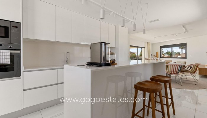 Te koop - Huis - Vrijstaande Villa - Torrevieja - La veleta