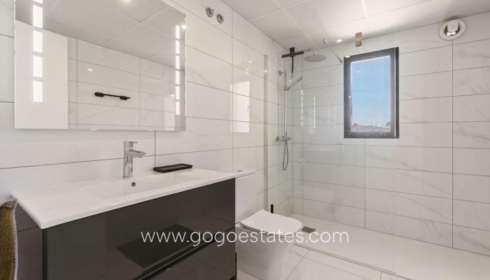 Te koop - Huis - Vrijstaande Villa - Torrevieja - La veleta