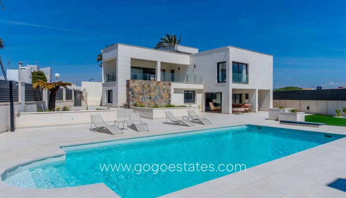 Te koop - Huis - Vrijstaande Villa - Torrevieja - La veleta