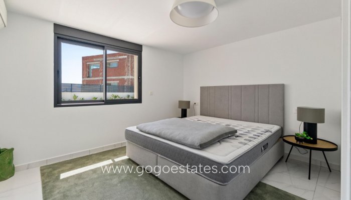 Te koop - Huis - Vrijstaande Villa - Torrevieja - La veleta