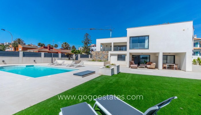 Te koop - Huis - Vrijstaande Villa - Torrevieja - La veleta