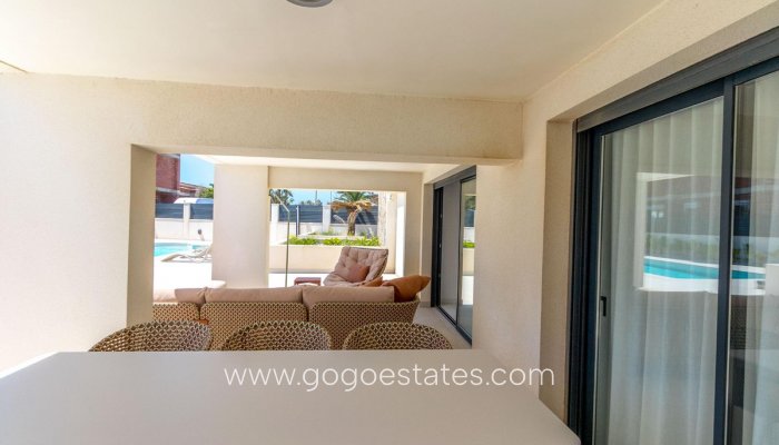 Te koop - Huis - Vrijstaande Villa - Torrevieja - La veleta