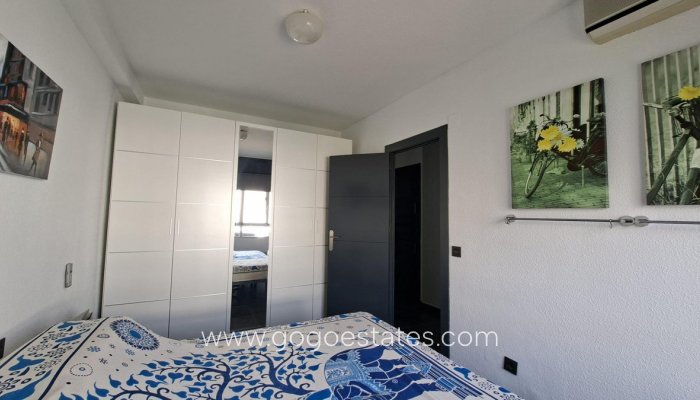 Wiederverkauf - Wohnung - Wohnung im mittleren Stock - Torrevieja - Torrevieja Centro