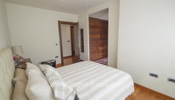 Te koop - Appartement - Appartement op de middelste verdieping - Torrevieja - Torrevieja Centro