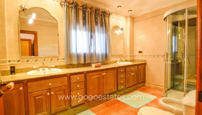 Te koop - Huis - Vrijstaande Villa - Orihuela - La Murada