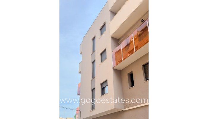 Te koop - Appartement - Appartement op de bovenste verdieping - Torrevieja - Torrevieja Centro