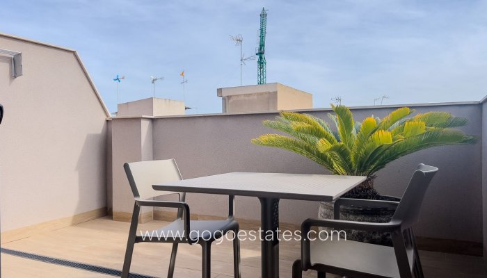 Te koop - Appartement - Appartement op de bovenste verdieping - Torrevieja - Torrevieja Centro