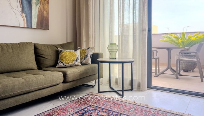 Te koop - Appartement - Appartement op de bovenste verdieping - Torrevieja - Torrevieja Centro