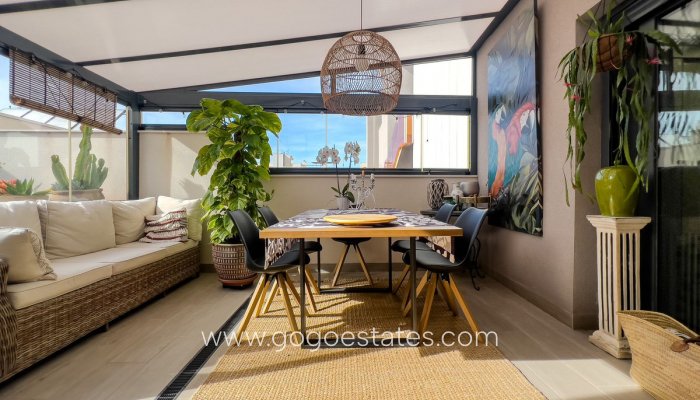 Te koop - Appartement - Appartement op de bovenste verdieping - Torrevieja - Torrevieja Centro