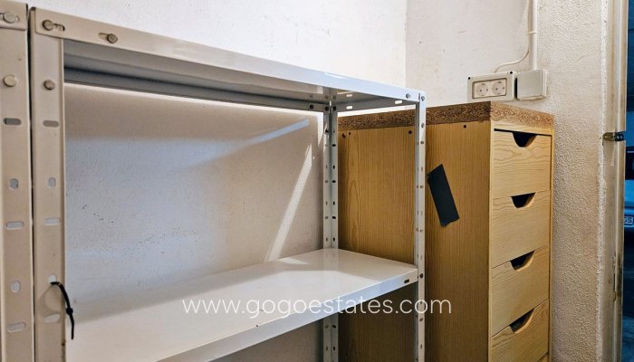 Resale - Commercial - Parking Space - Torrevieja - Torrevieja Centro