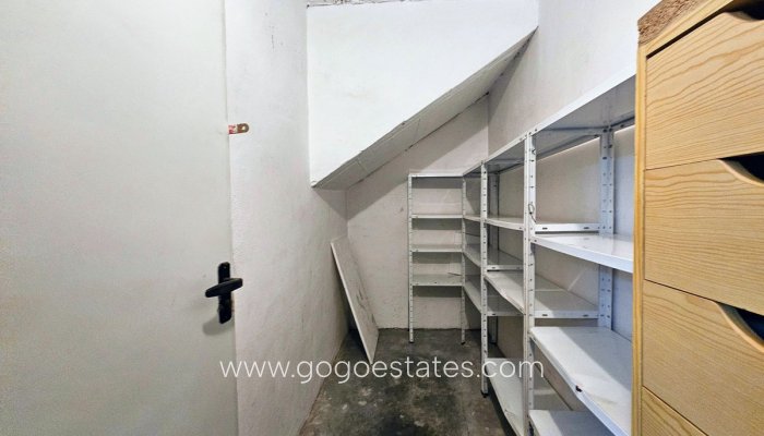 Resale - Commercial - Parking Space - Torrevieja - Torrevieja Centro