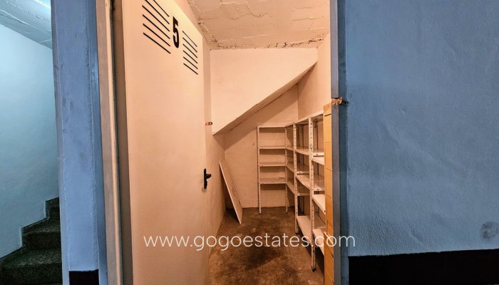 Resale - Commercial - Parking Space - Torrevieja - Torrevieja Centro