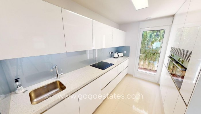 Te koop - Huis - Vrijstaande Villa - Torrevieja - Torrevieja Centro