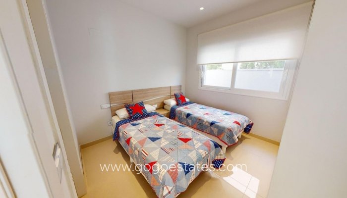 Te koop - Huis - Vrijstaande Villa - Torrevieja - Torrevieja Centro