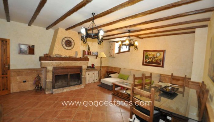 Te koop - Huis - Stadswoning - Pinoso - Pinoso Centro