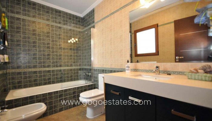 Te koop - Huis - Stadswoning - Pinoso - Pinoso Centro