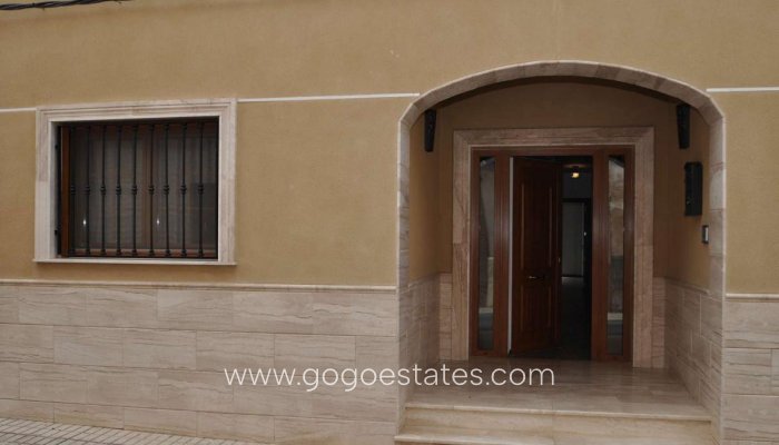 Te koop - Huis - Stadswoning - Pinoso - Pinoso Centro