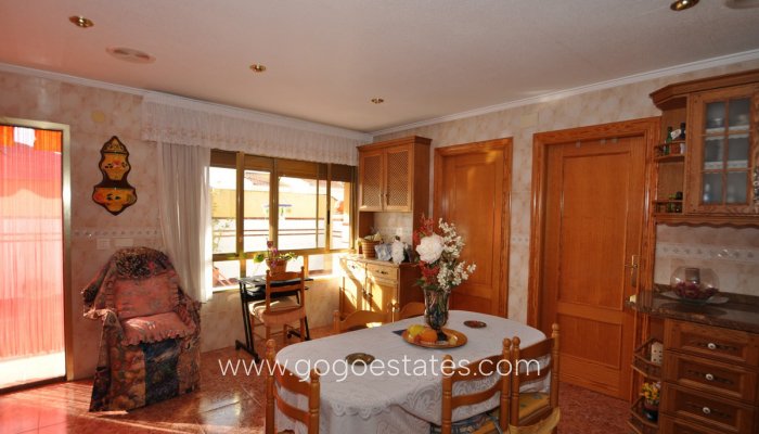 Te koop - Huis - Stadswoning - Pinoso - Pinoso Centro