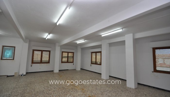 Te koop - Appartement - Appartement op de middelste verdieping - Pinoso - Pinoso Centro