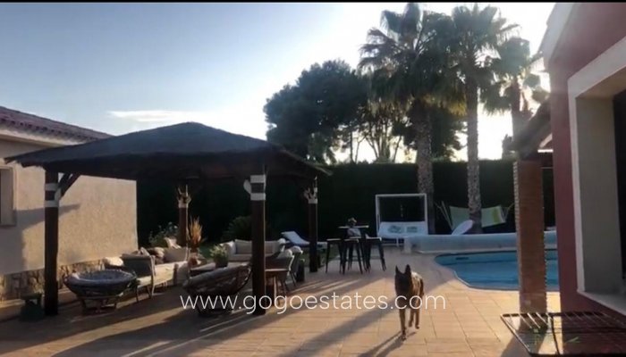 Te koop - Huis - Vrijstaande Villa - Elda - Elda Centro