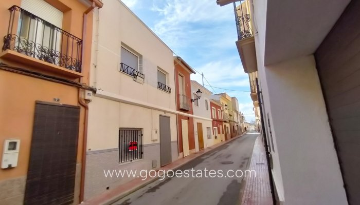 Te koop - Huis - Stadswoning - Sax - Sax Centro