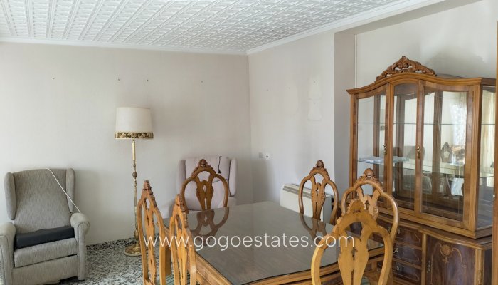 Te koop - Appartement - Appartement op de middelste verdieping - Sax - Sax Centro