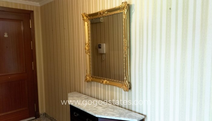 Te koop - Appartement - Appartement op de middelste verdieping - Sax - Sax Centro