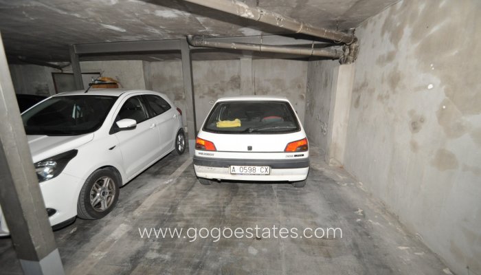 Te koop - Commercieel - Garage - Pinoso - Pinoso Centro