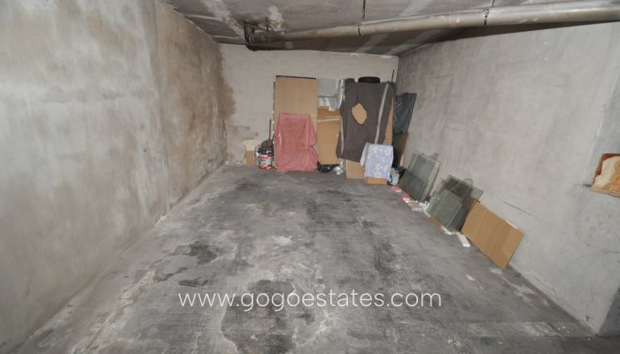 Te koop - Commercieel - Garage - Pinoso - Pinoso Centro