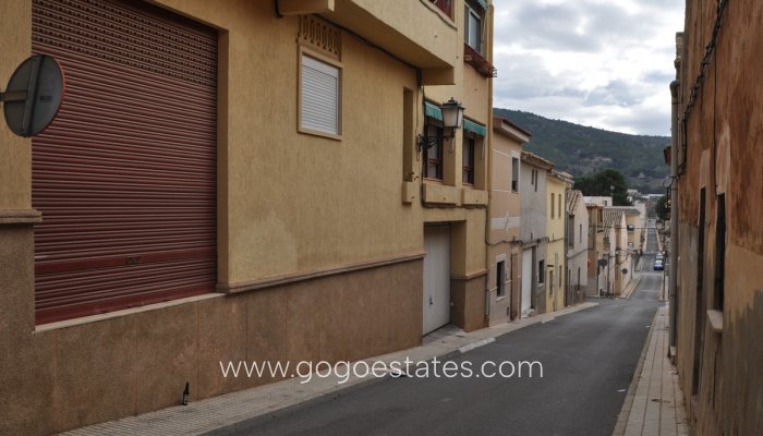 Te koop - Commercieel - Garage - Pinoso - Pinoso Centro