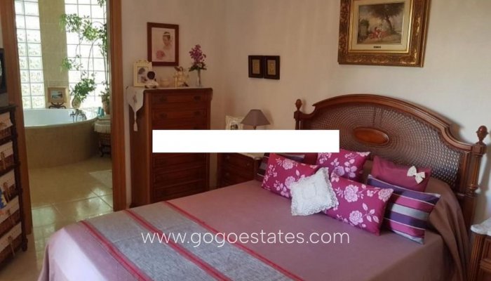 Te koop - Huis - Vrijstaande Villa - Petrel - Petrer